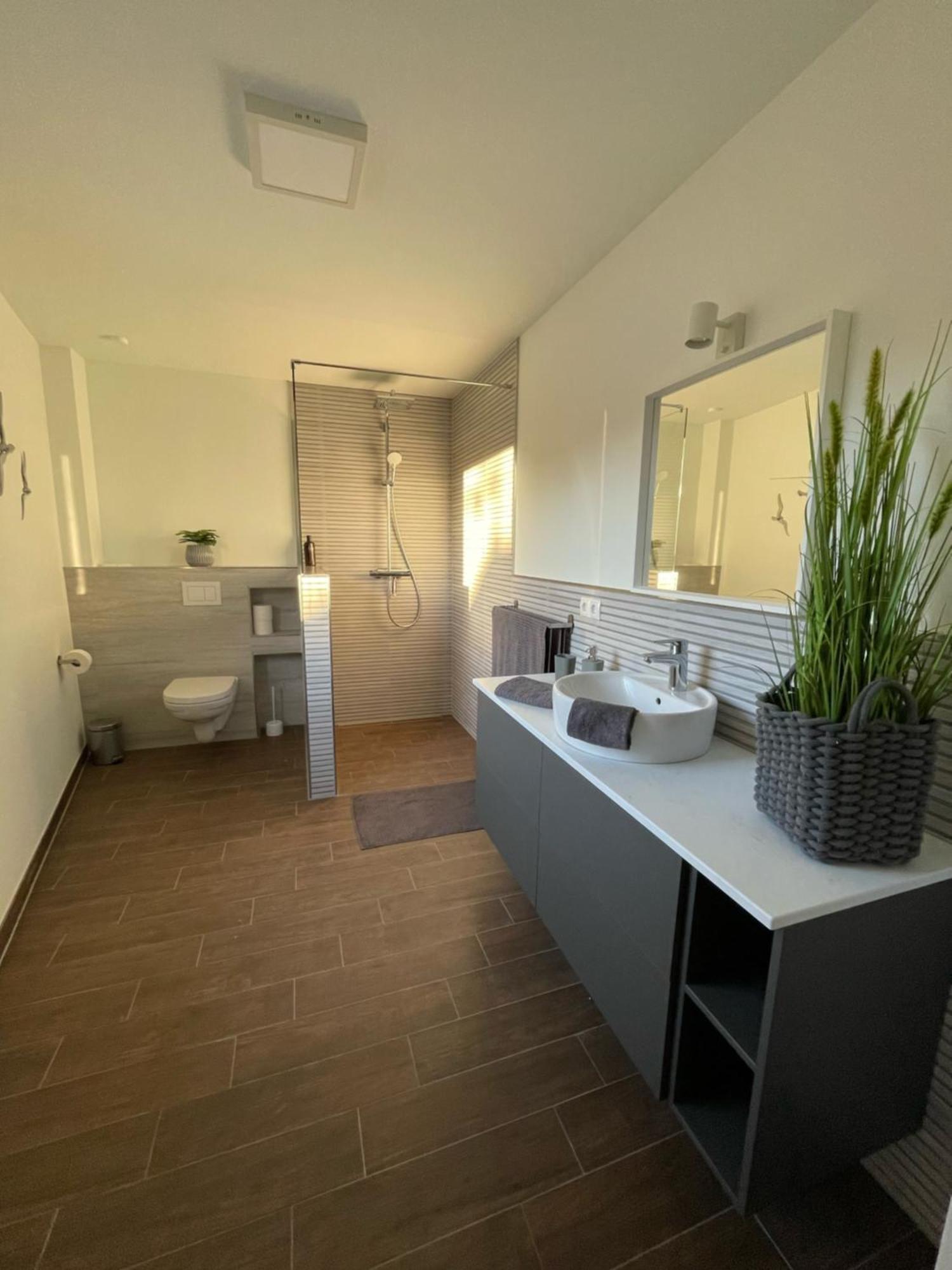 Ferienwohnung-Domziegelhof شلسفيغ الغرفة الصورة